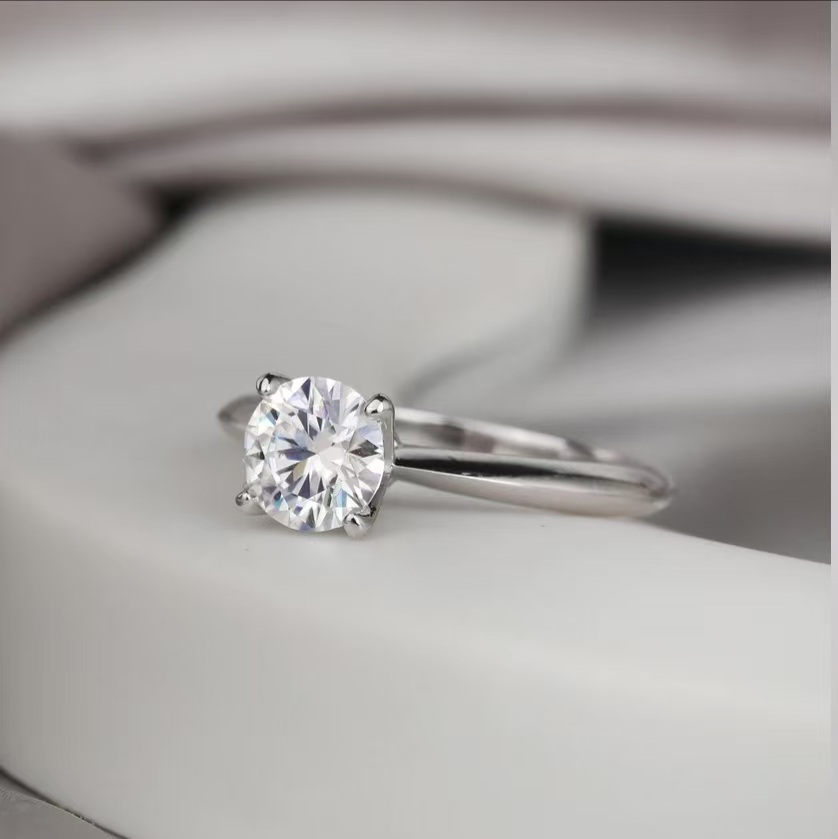【南非之星】1.0CT  T家4爪女戒