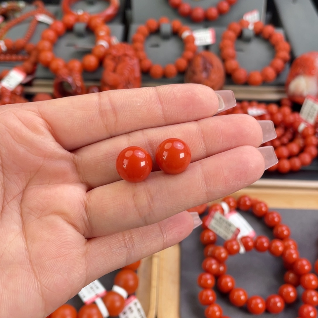 亦***心未镶嵌南红玛瑙珠宝半成品保山高抛单珠12mm