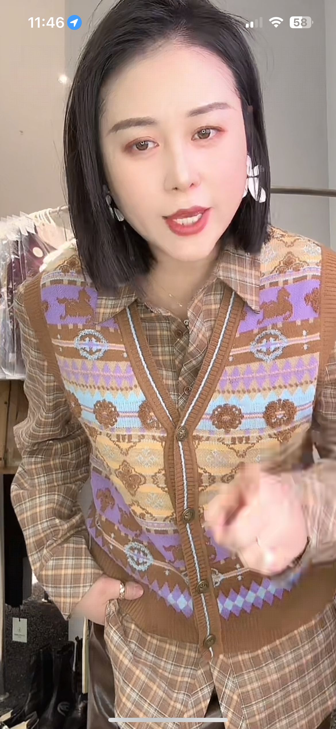 欧丽菲见外包装秋季常规女提花薄款马夹显瘦网红马甲上衣