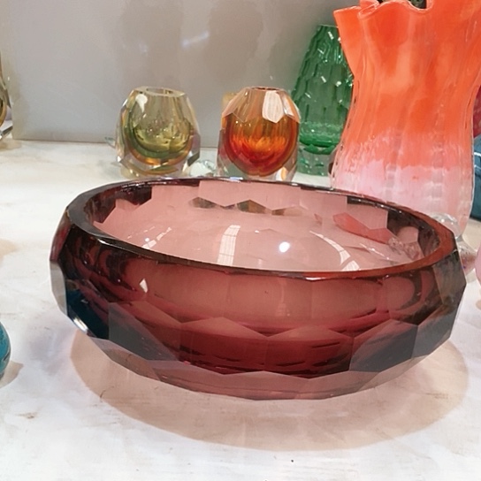 琉璃花瓶高11厘米口径26厘米