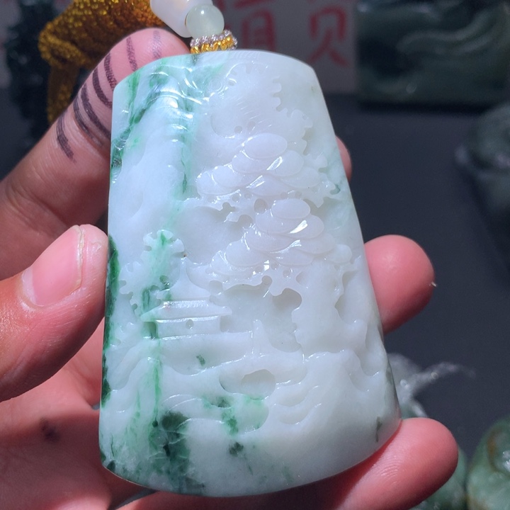 翡翠未镶嵌颈饰保真天然a货翡翠