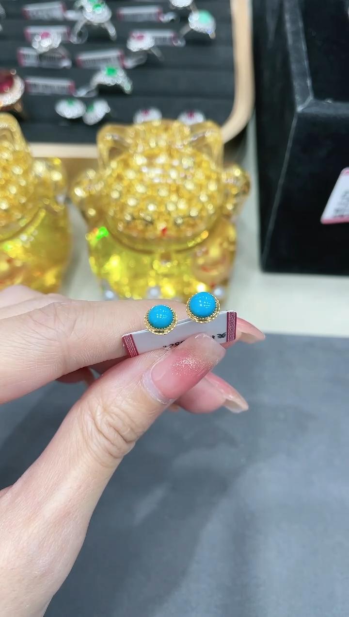 18K金镶嵌绿松石耳饰