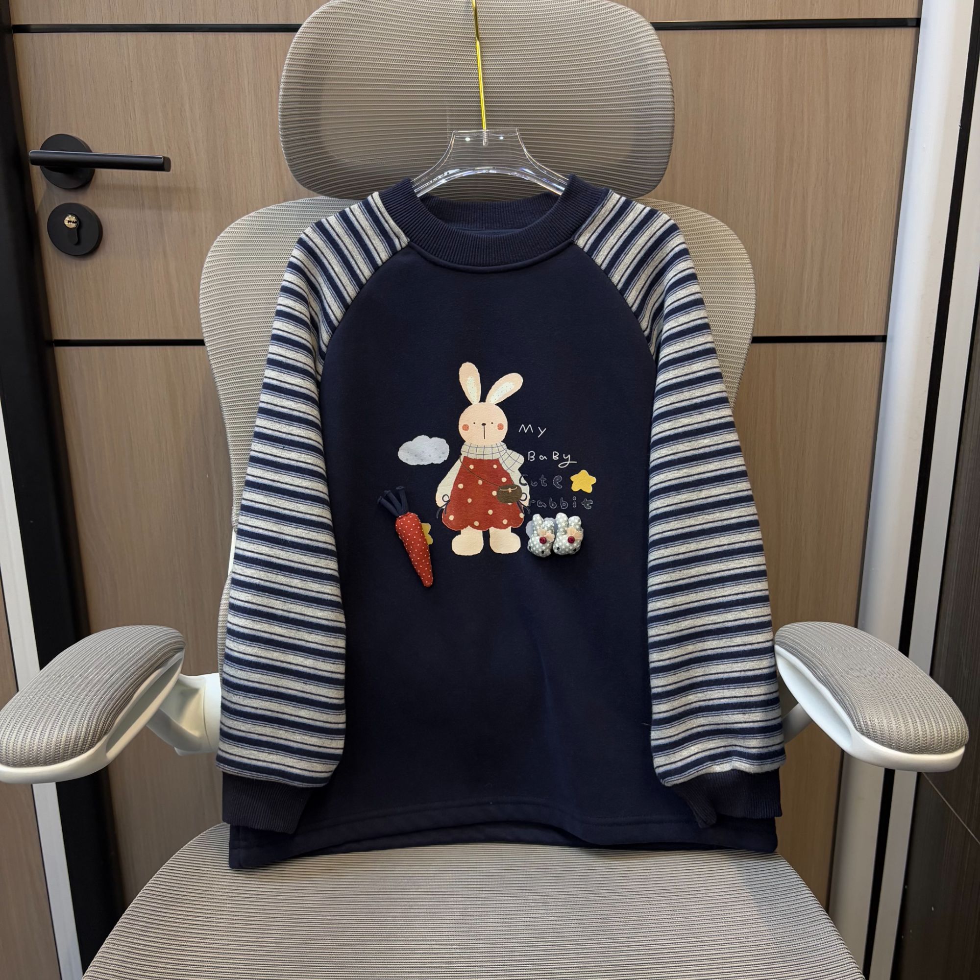 冬款韩系兔子萝卜撞色加绒女童圆领卫衣 F269 269 R