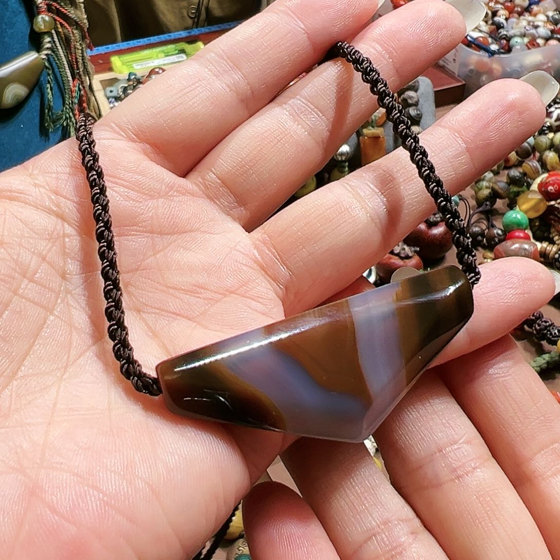 玛瑙/玉髓颈饰未镶嵌