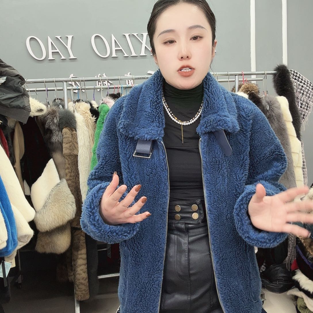 姚小妖家高端皮草
