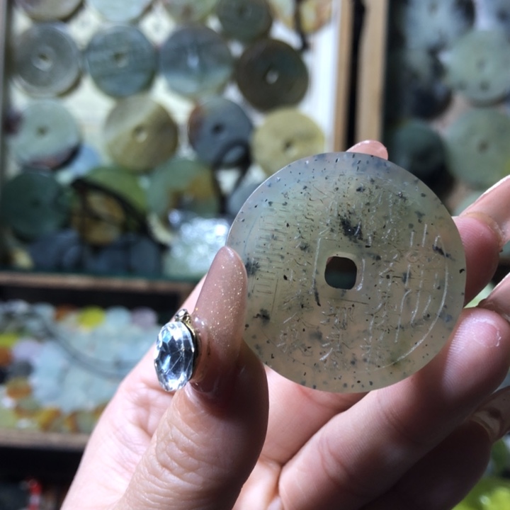 岫玉岫玉挂件未镶嵌