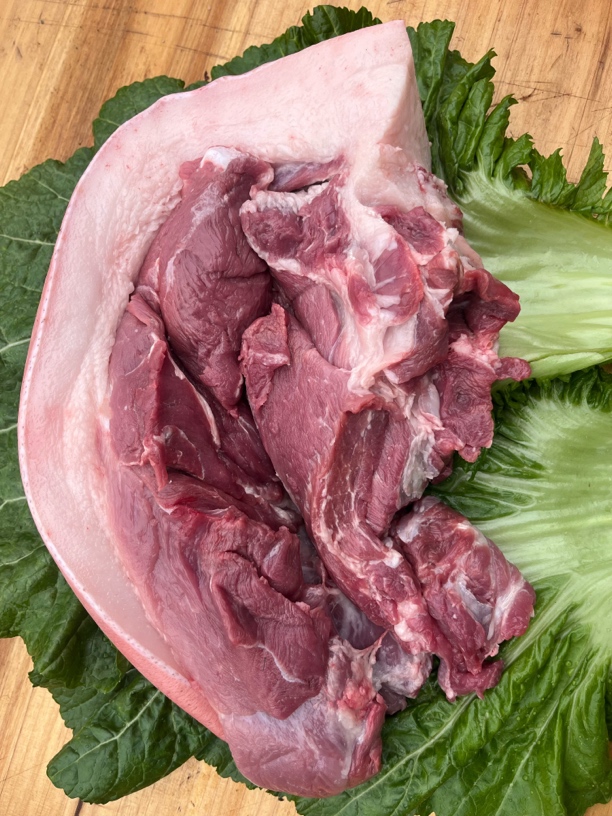 贵州本地黑毛土猪 前腿肉（顺丰冷链包邮）