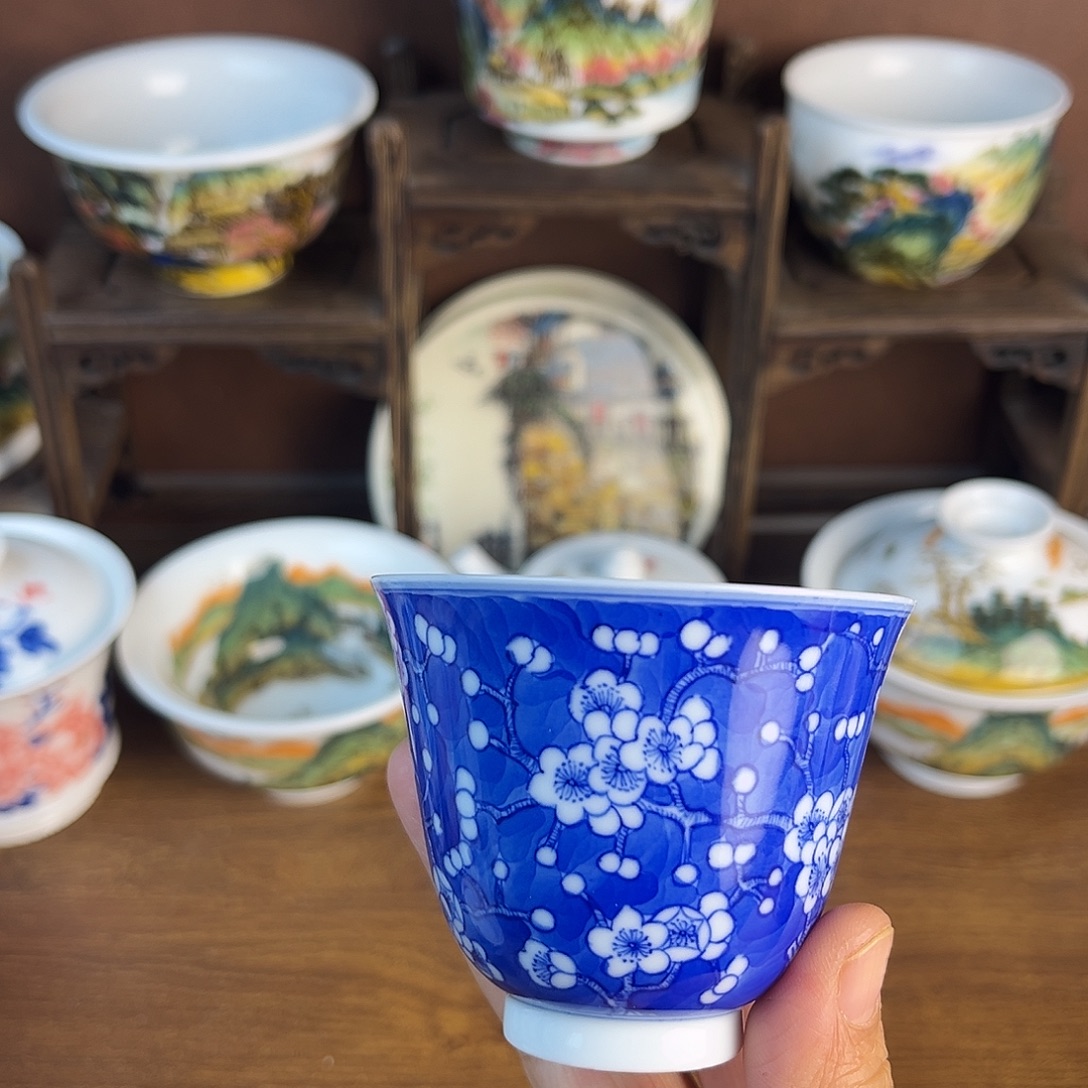 东***人忠意堂釉下彩冰梅