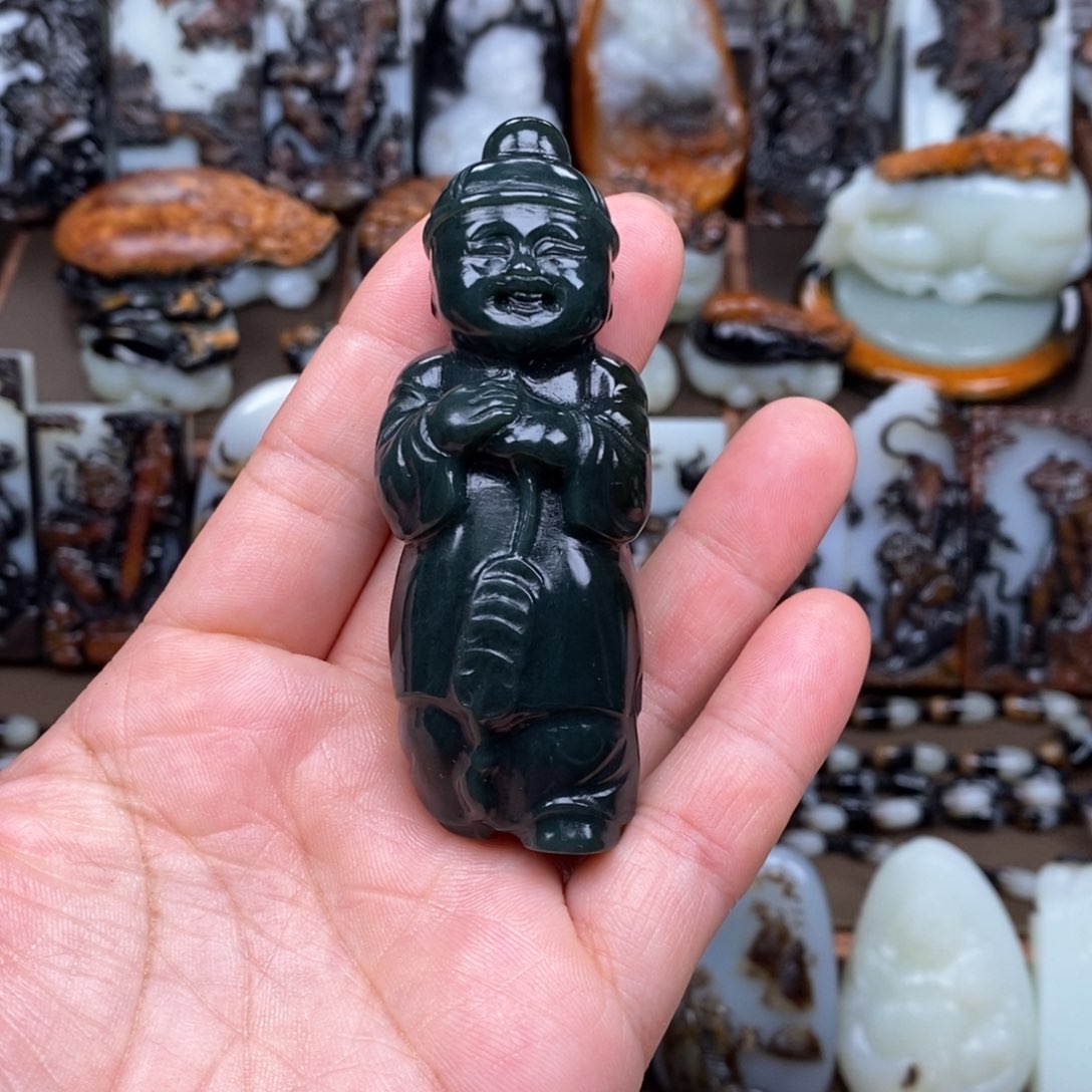 颈饰未镶嵌和田玉