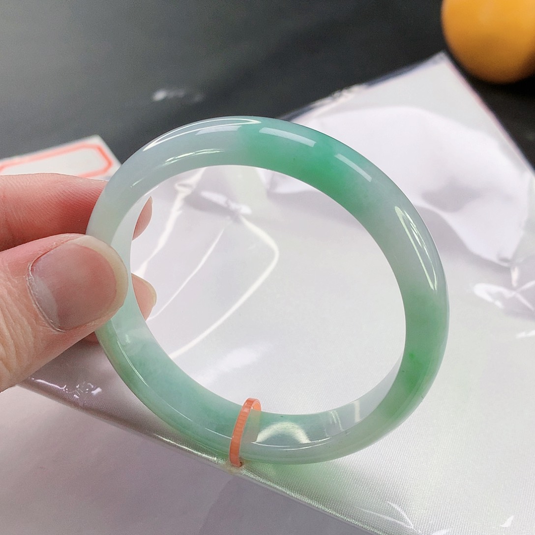 翡翠手镯未镶嵌144缅甸天然翡翠A货