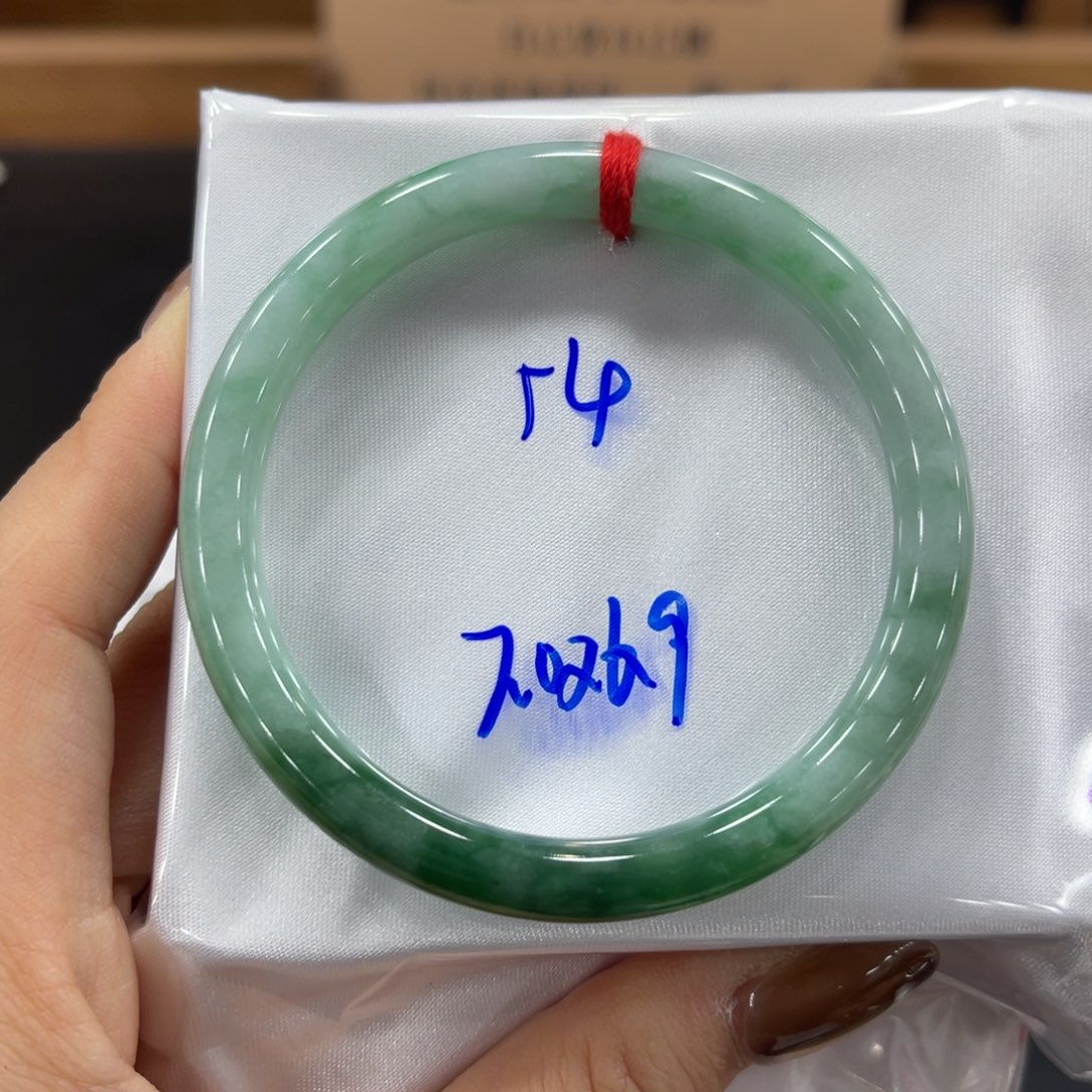 未镶嵌手镯翡翠翡翠