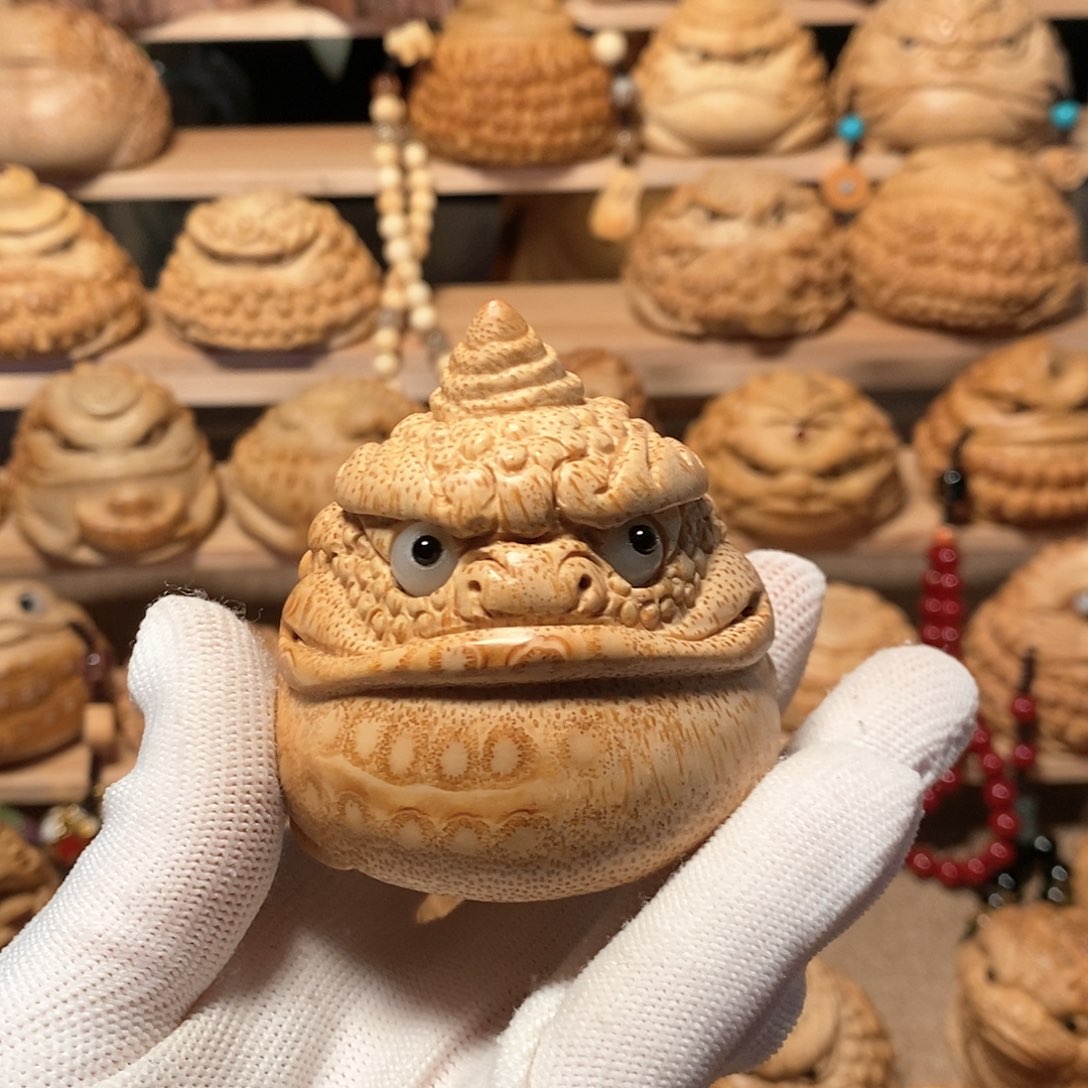 竹喜*竹根雕金蟾手把件