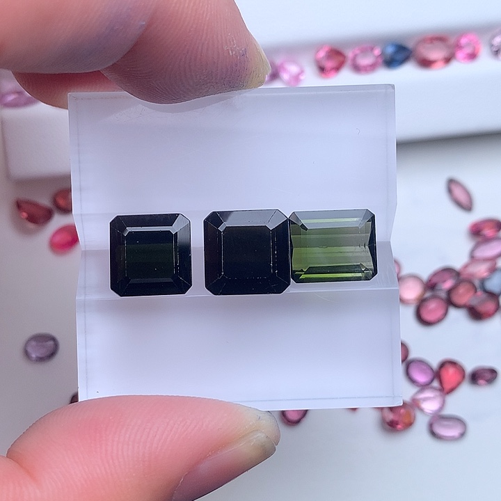 E***a未镶嵌碧玺珠宝半成品3克颗