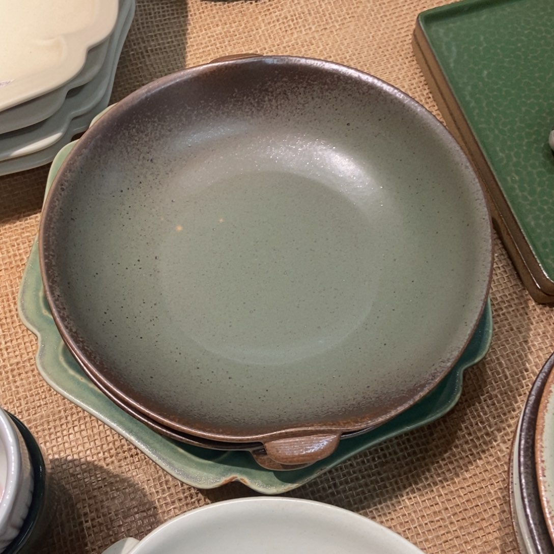 陶瓷双耳复古8寸盘