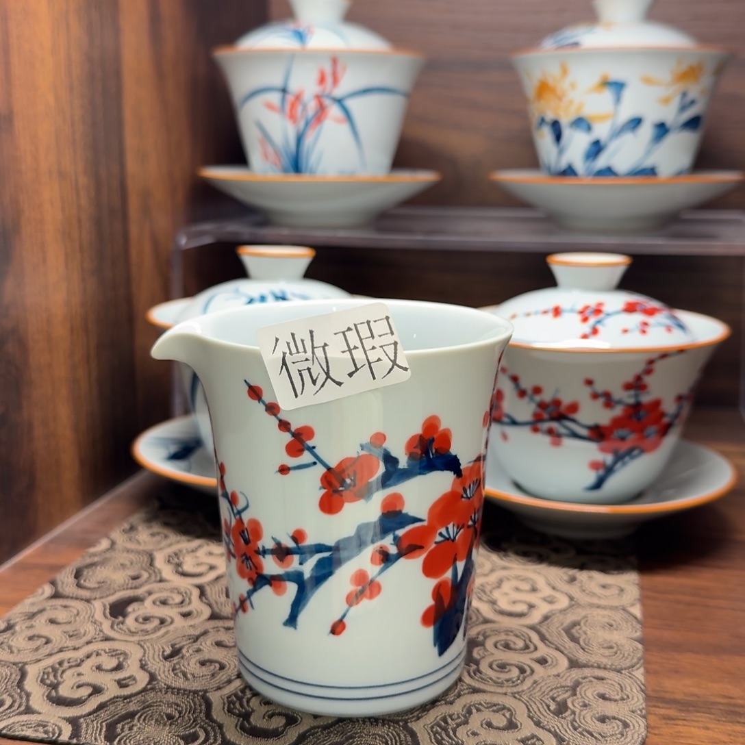 釉下手绘茶具微瑕