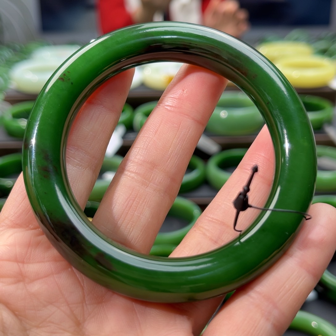 和田玉（碧玉）手镯未镶嵌