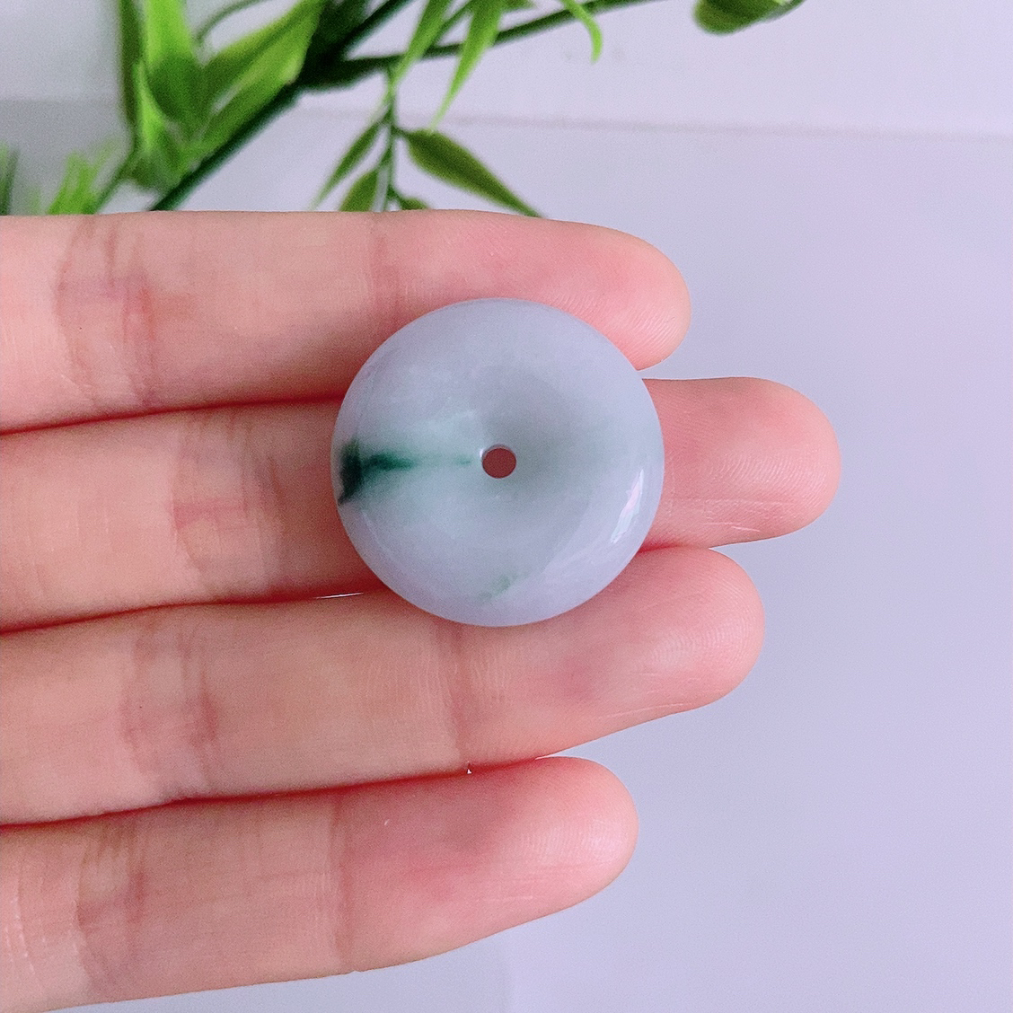 天然翡翠A货精美飘花平安扣