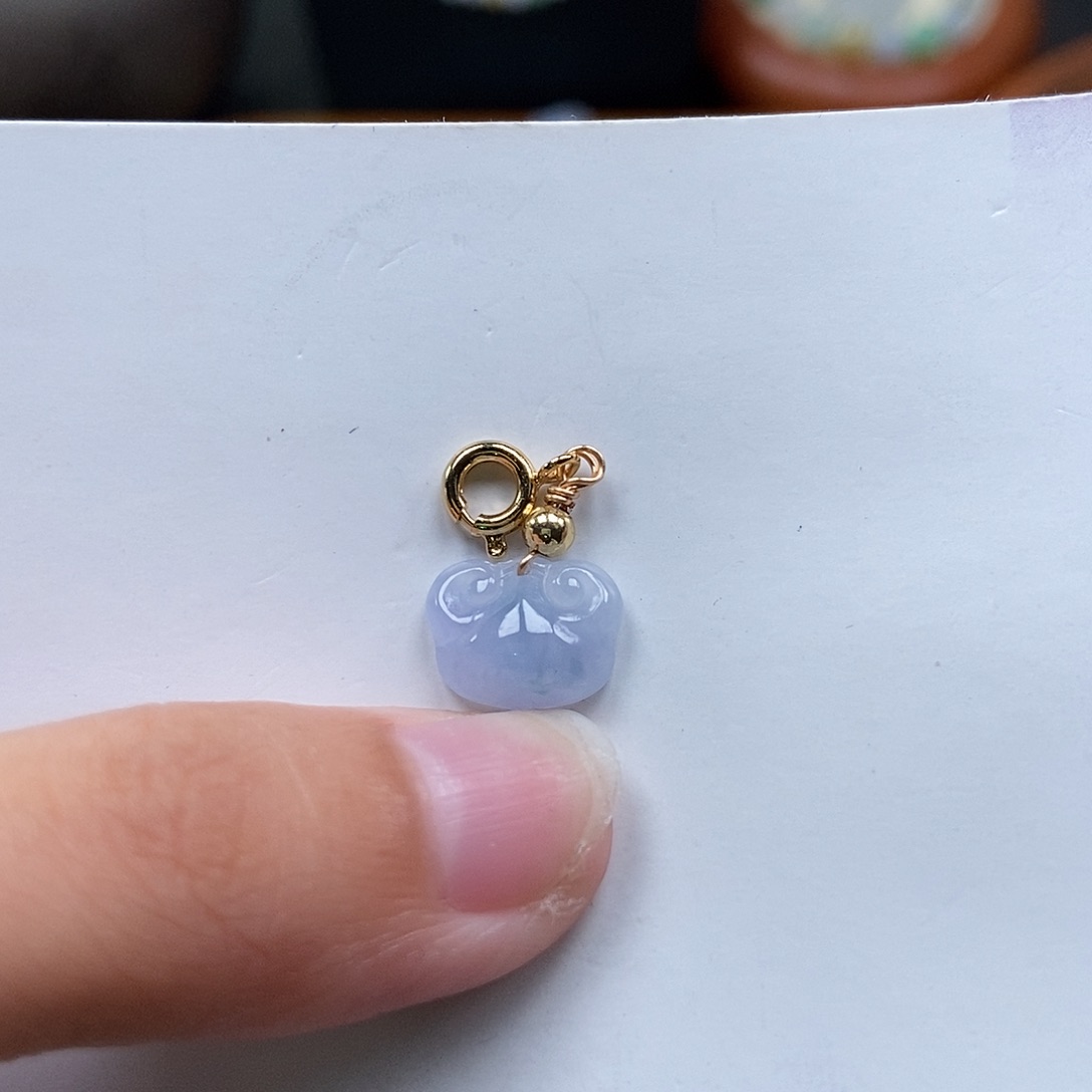 未镶嵌挂件翡翠闪