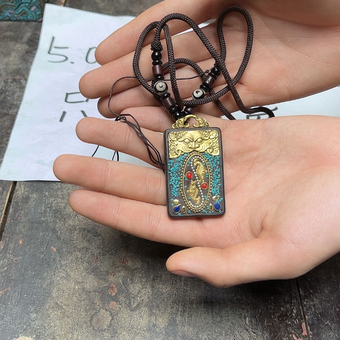 大叶紫檀（黑酸枝木类）