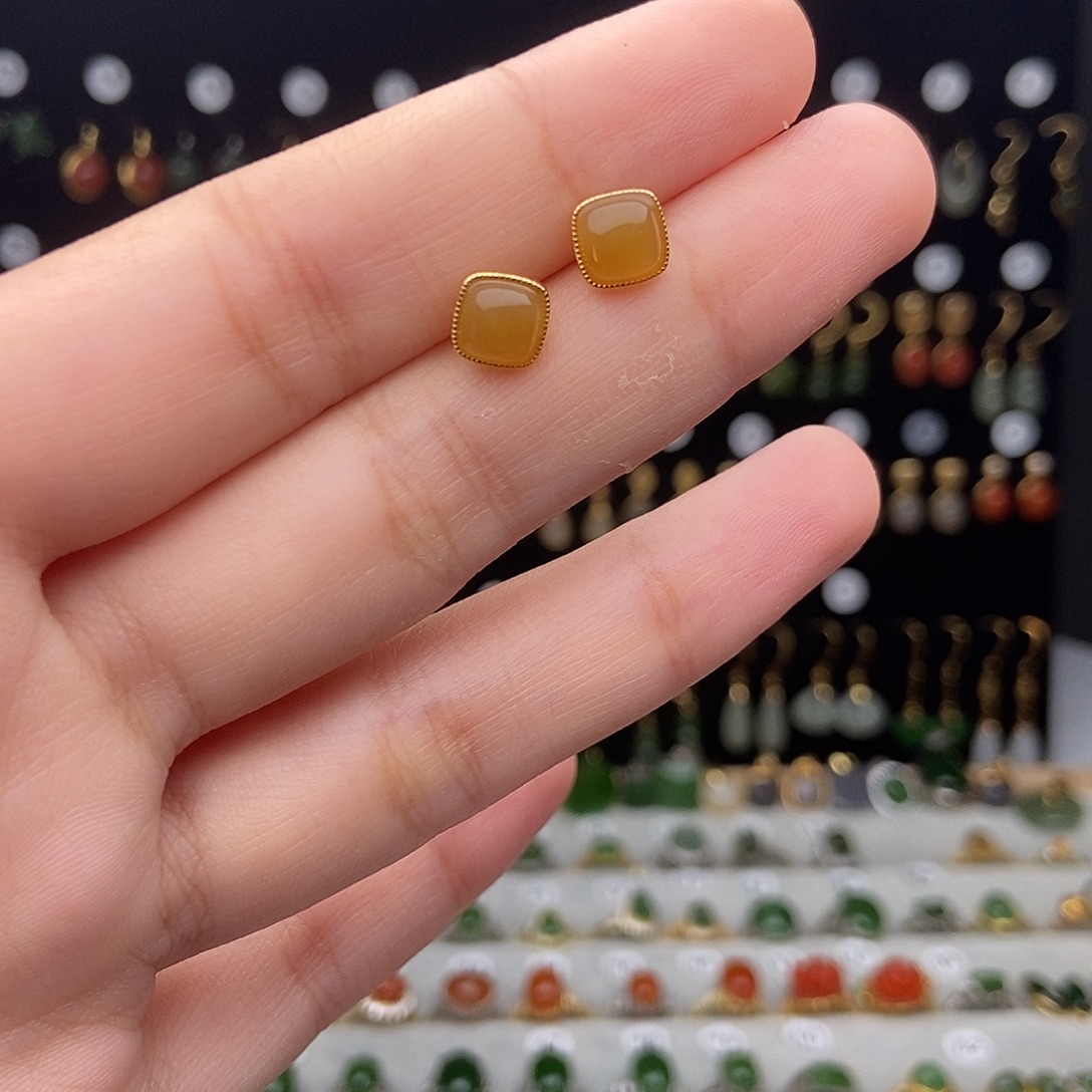 银S925镀金镶嵌和田玉耳饰