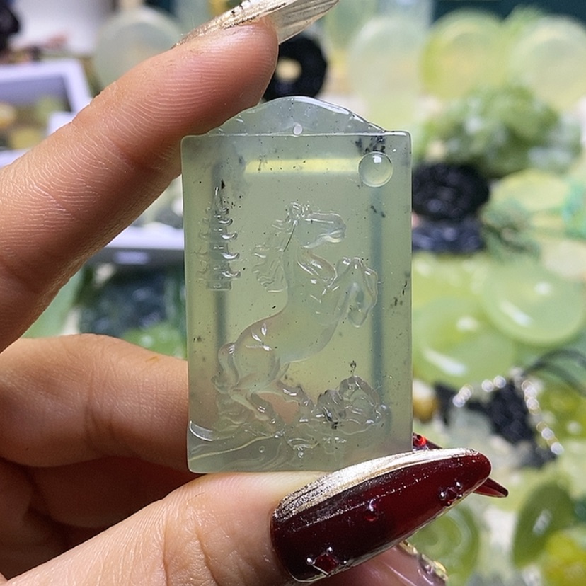 【闪购商品】蛇纹石玉颈饰未镶嵌