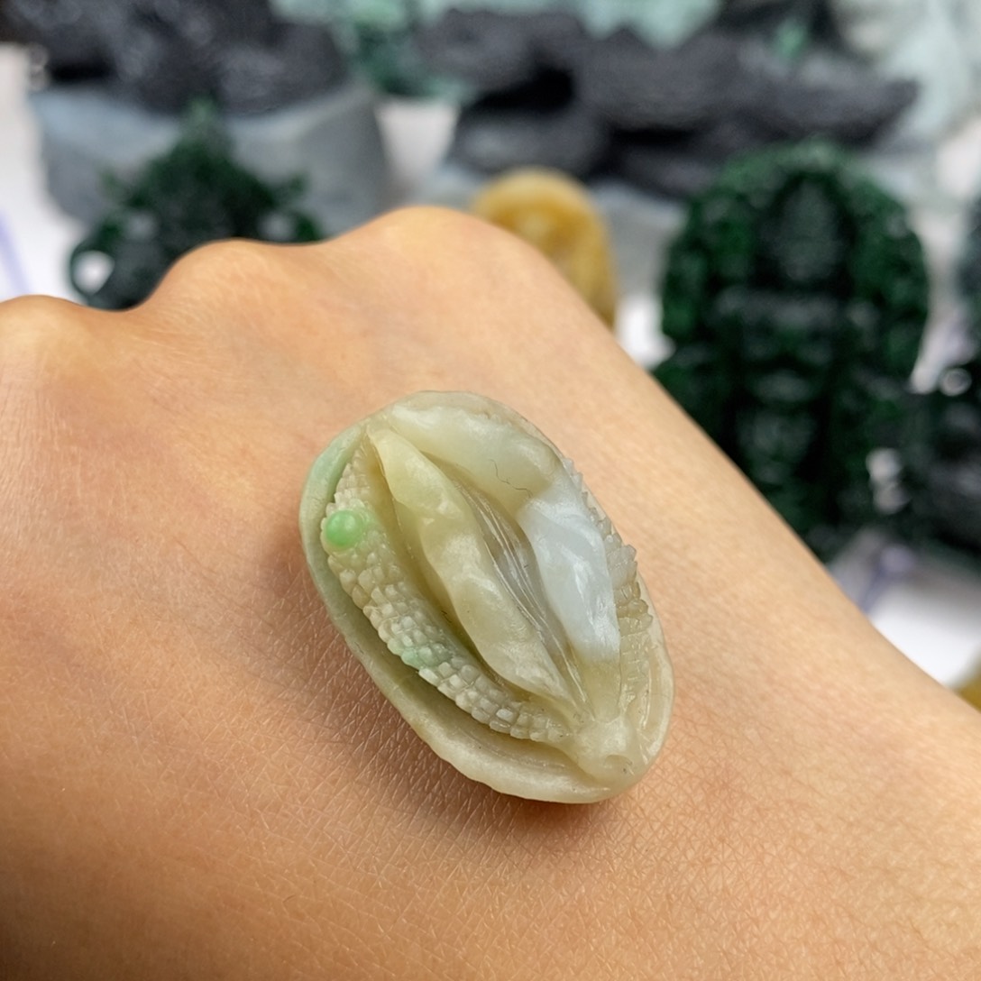 定制翡翠未镶嵌天然