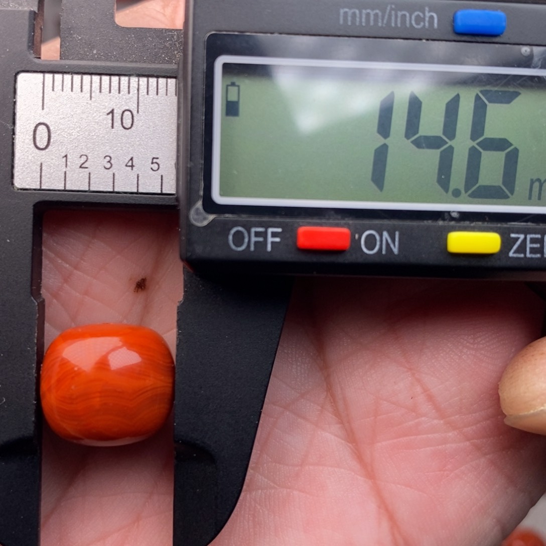 南红玛瑙配饰未镶嵌微瑕