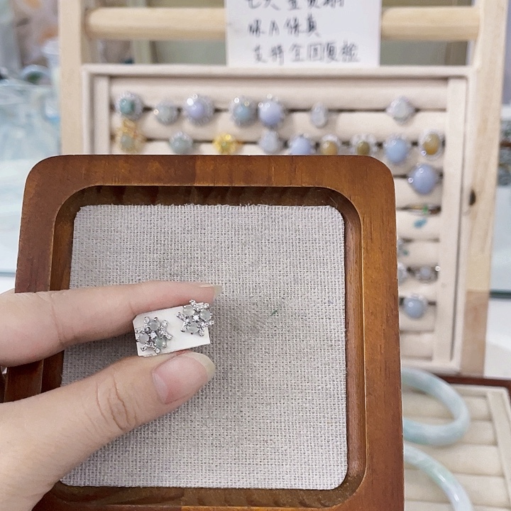 翡翠未镶嵌颈饰天然翡翠Ａ货