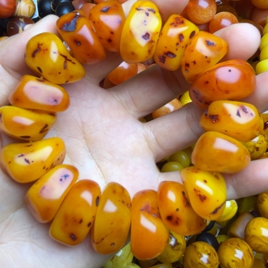 琥珀未镶嵌手链蜜蜡