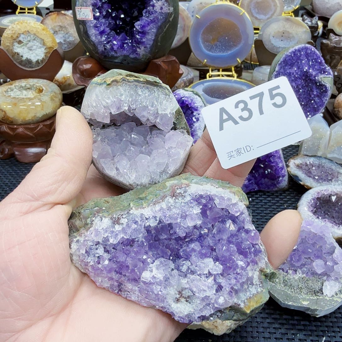 未镶嵌水晶大型摆件（非配饰）百*