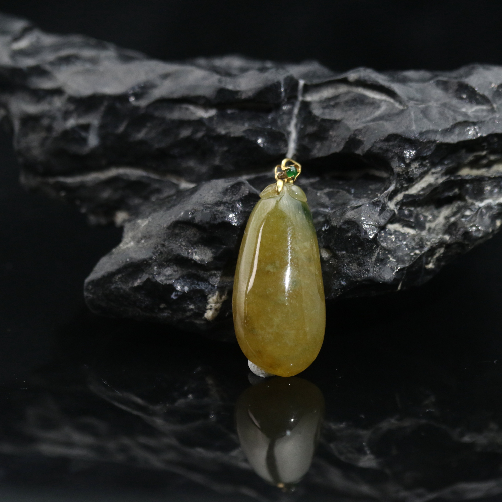 5天然缅甸翡翠A货18k黄翡福瓜/900837/上海嘉禾拍卖