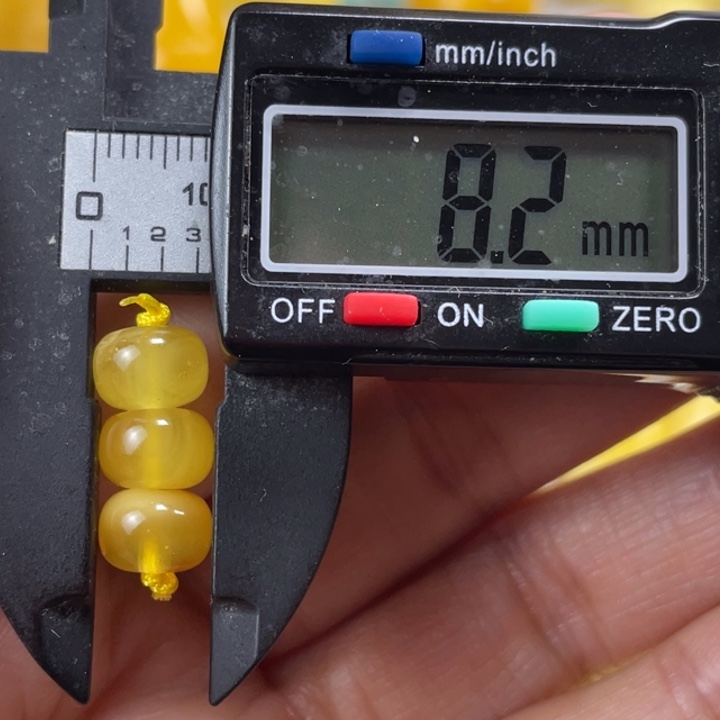 蜜蜡未镶嵌裸石5杂