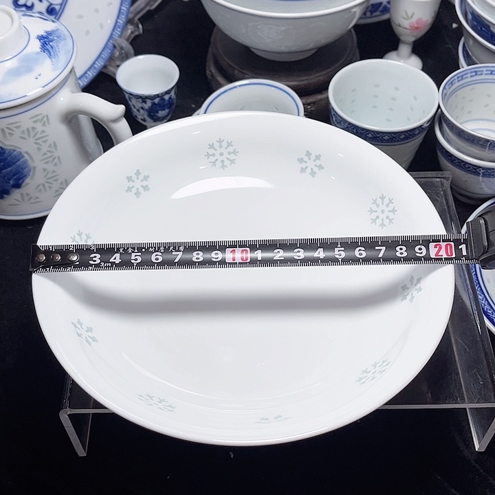 碗素玲珑雕塑雪花八寸盘