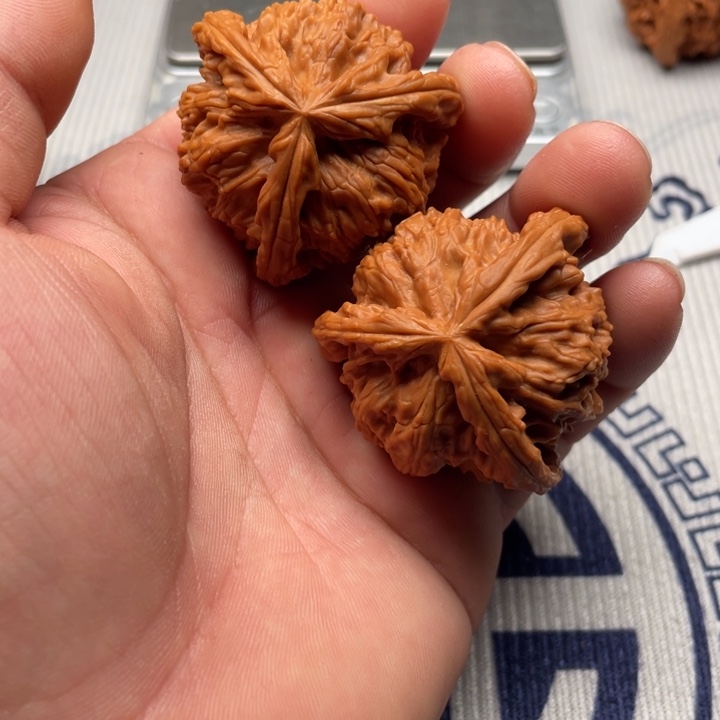 B***o吊坠文玩核桃三棱三棱三棱三棱