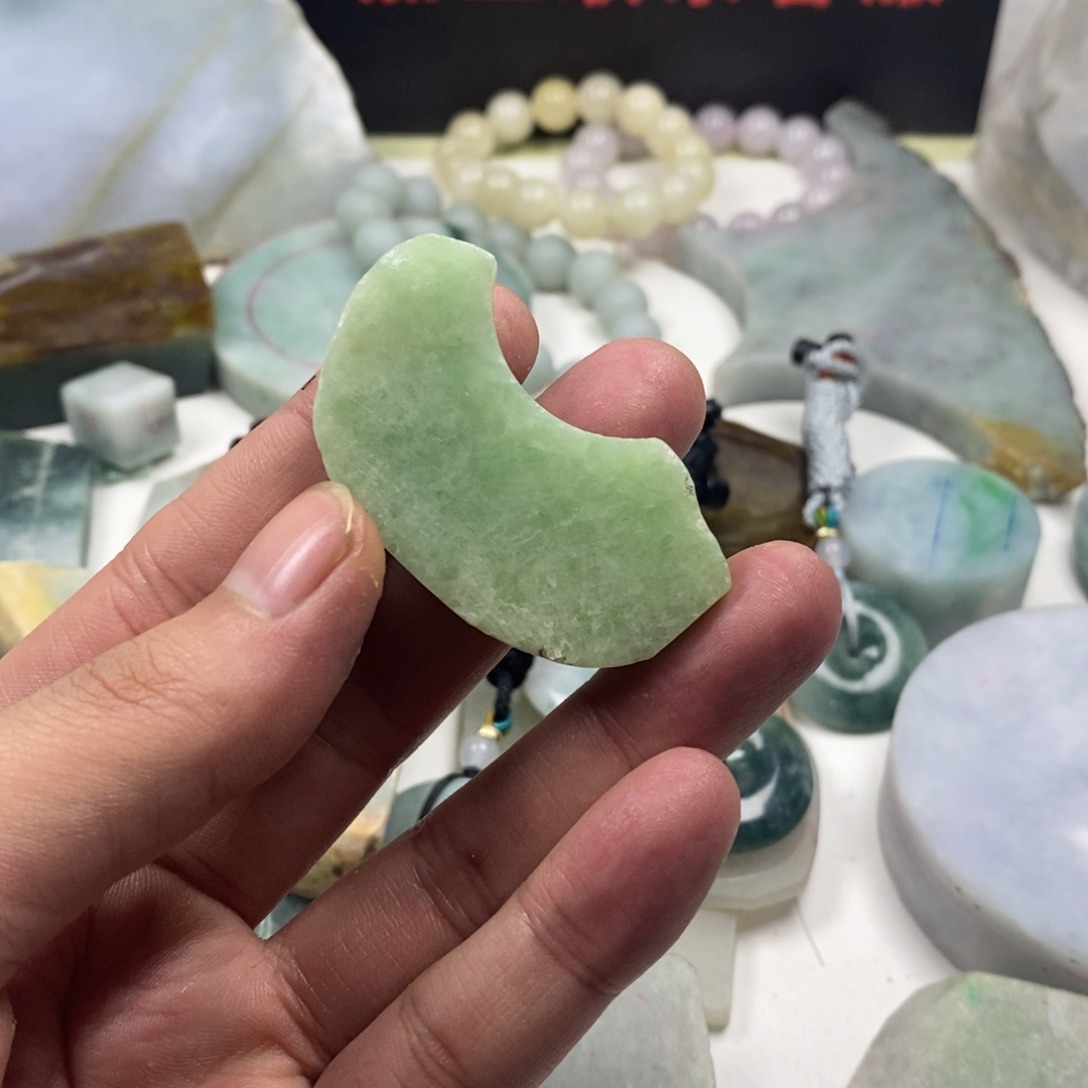 壮***壮翡翠散珠天然缅甸翡翠A货