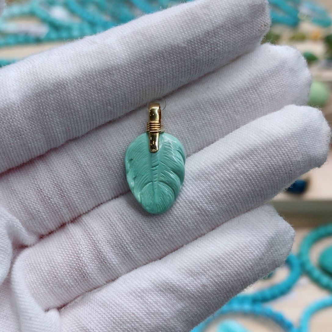 绿松石珠宝奇石18K金镶嵌