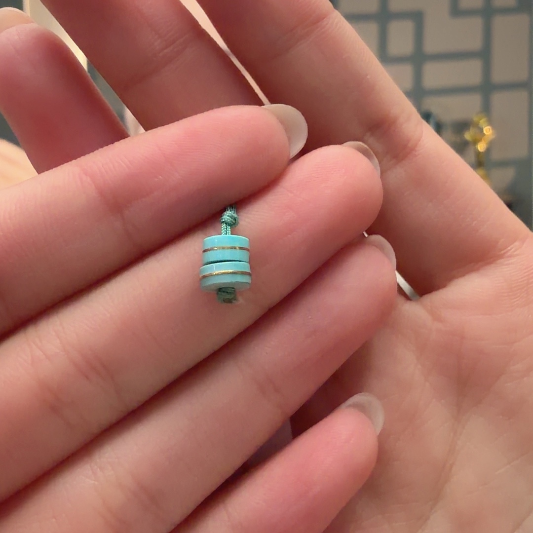 绿松石未镶嵌颈饰