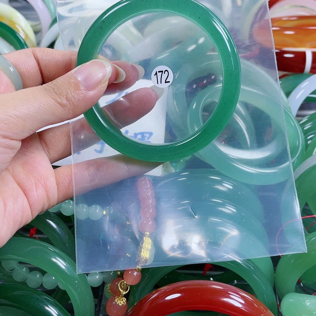 【闪购商品】石英质玉手镯未镶嵌5859