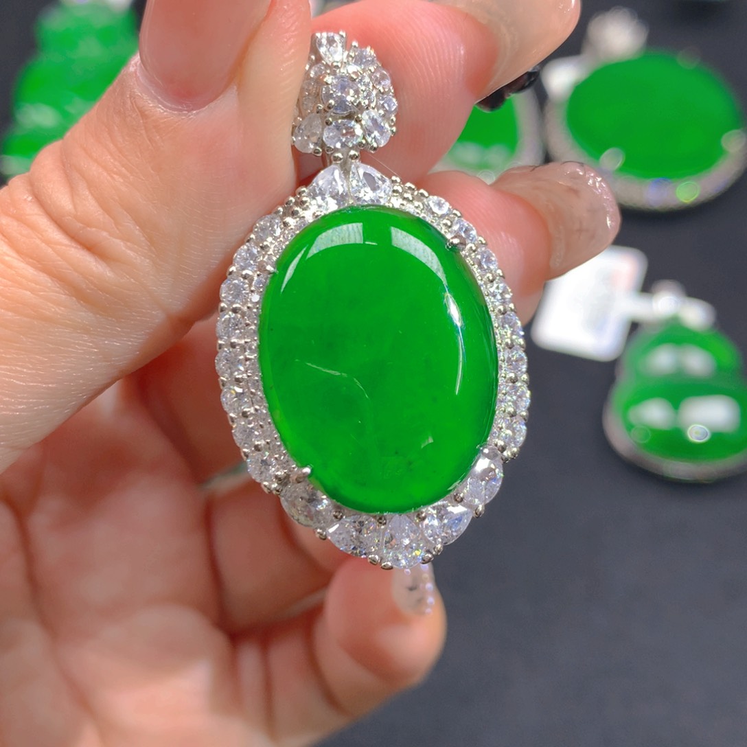 翡翠颈饰银S925镶嵌111111111