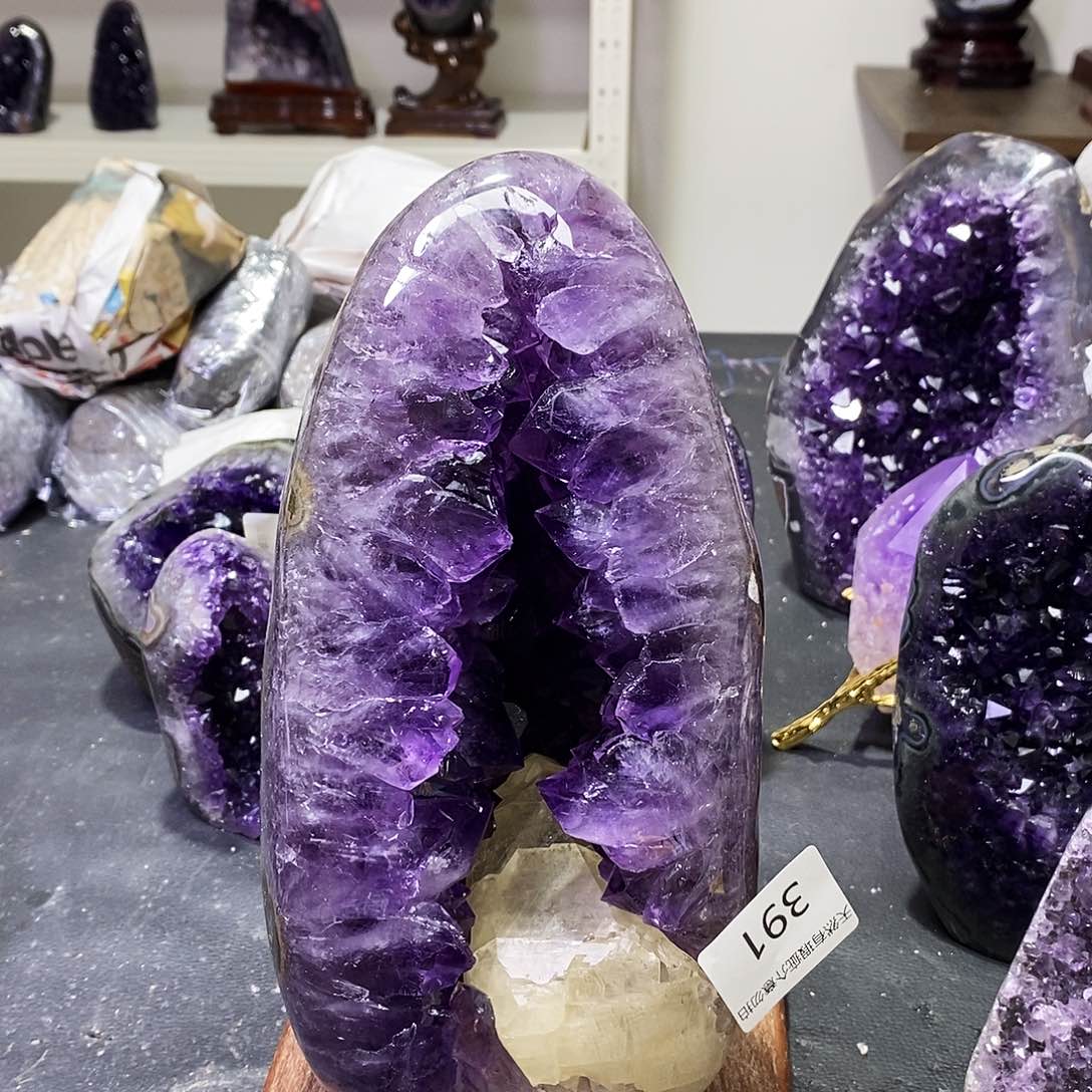 未镶嵌水晶大型摆件（非配饰）