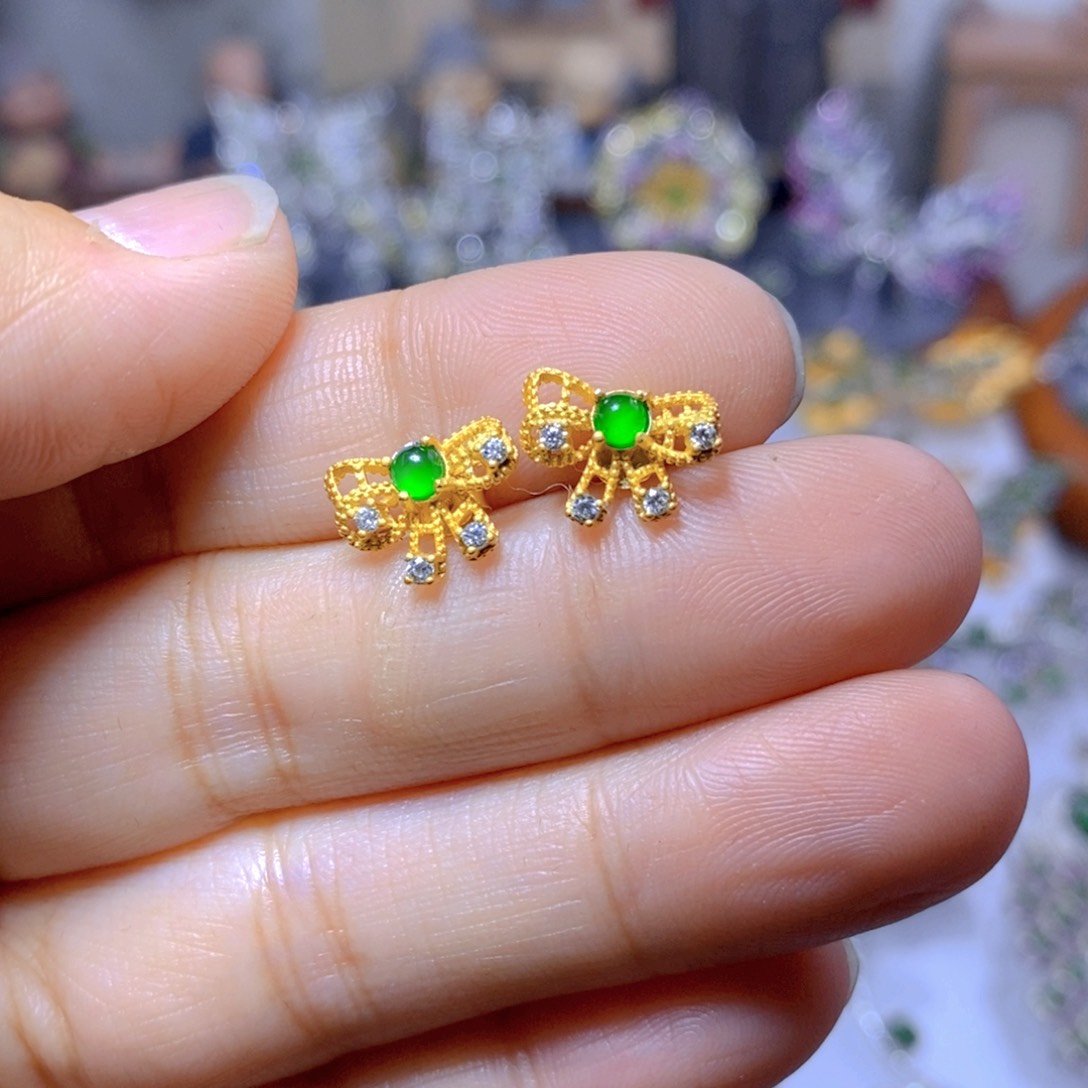 翡翠耳钉银S925镶嵌天然翡翠