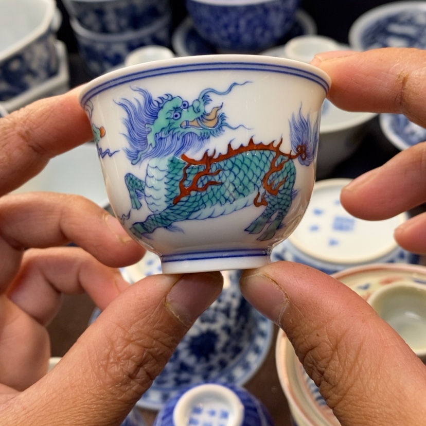 【闪购商品】景德镇青花斗彩主人杯