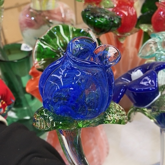 琉璃花瓶高50厘米宽6厘米