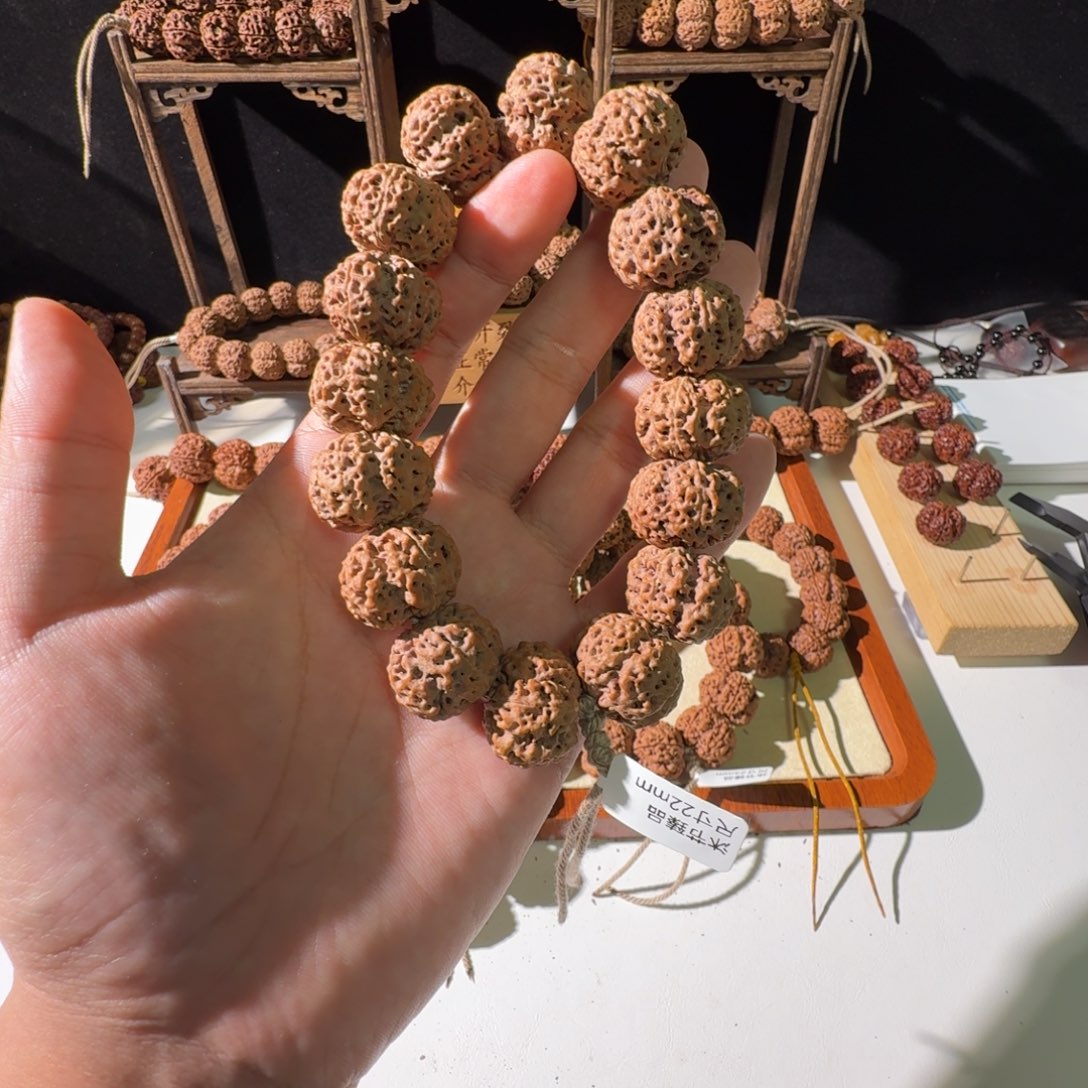 金刚菩提手串22尺寸梅花