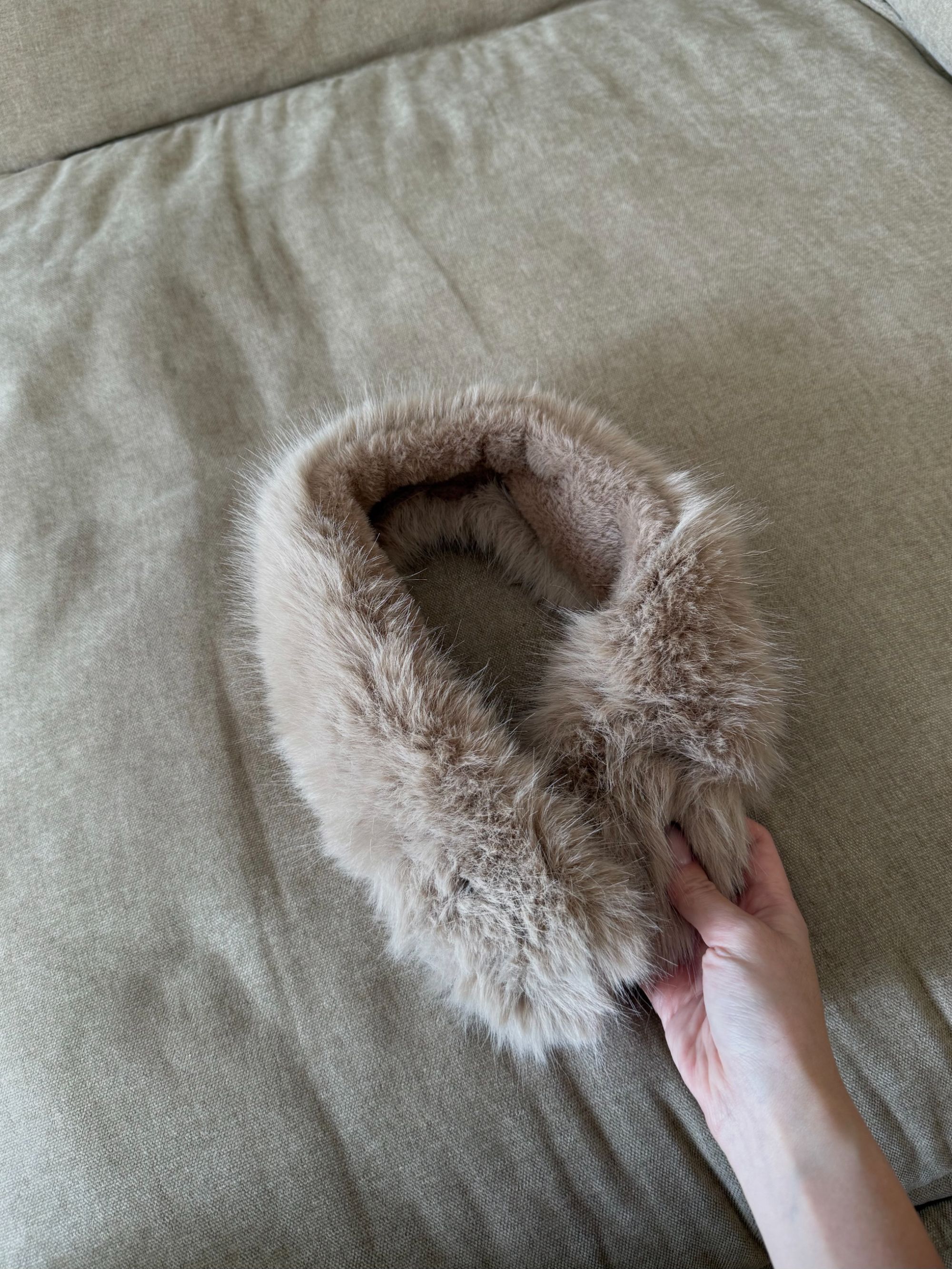 Yinkoo「妗贵千金」环保毛围脖围巾女冬季百搭保暖加厚气质毛领