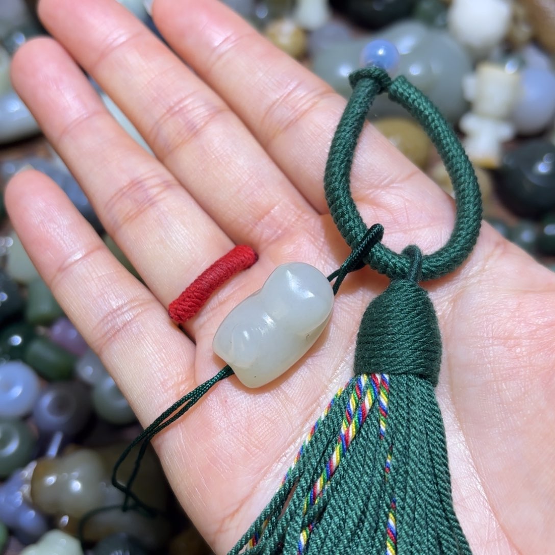 和田玉未镶嵌珠宝半成品