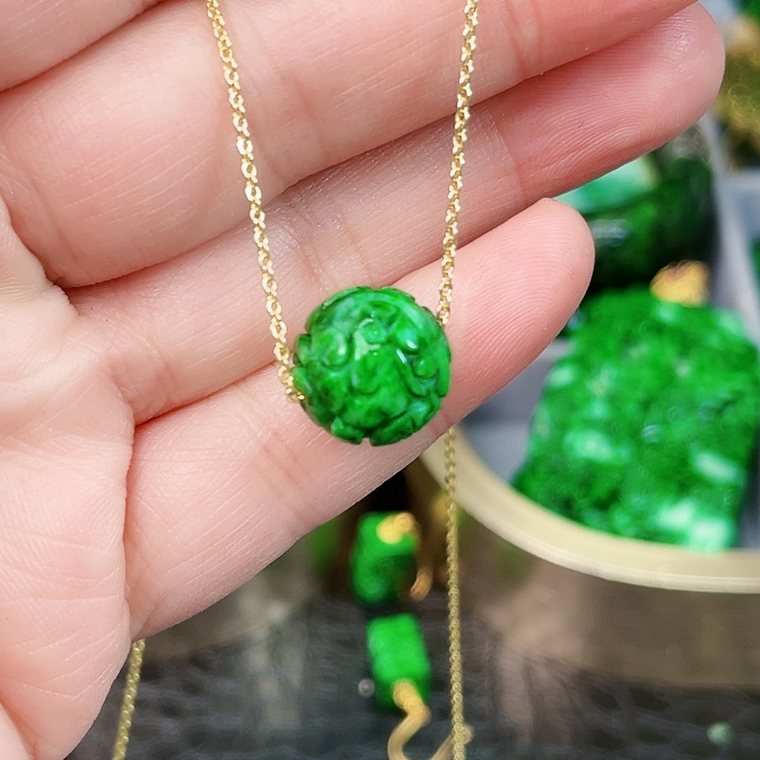 翡翠颈饰未镶嵌吊坠