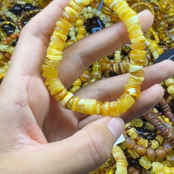 琥珀未镶嵌珠宝奇石