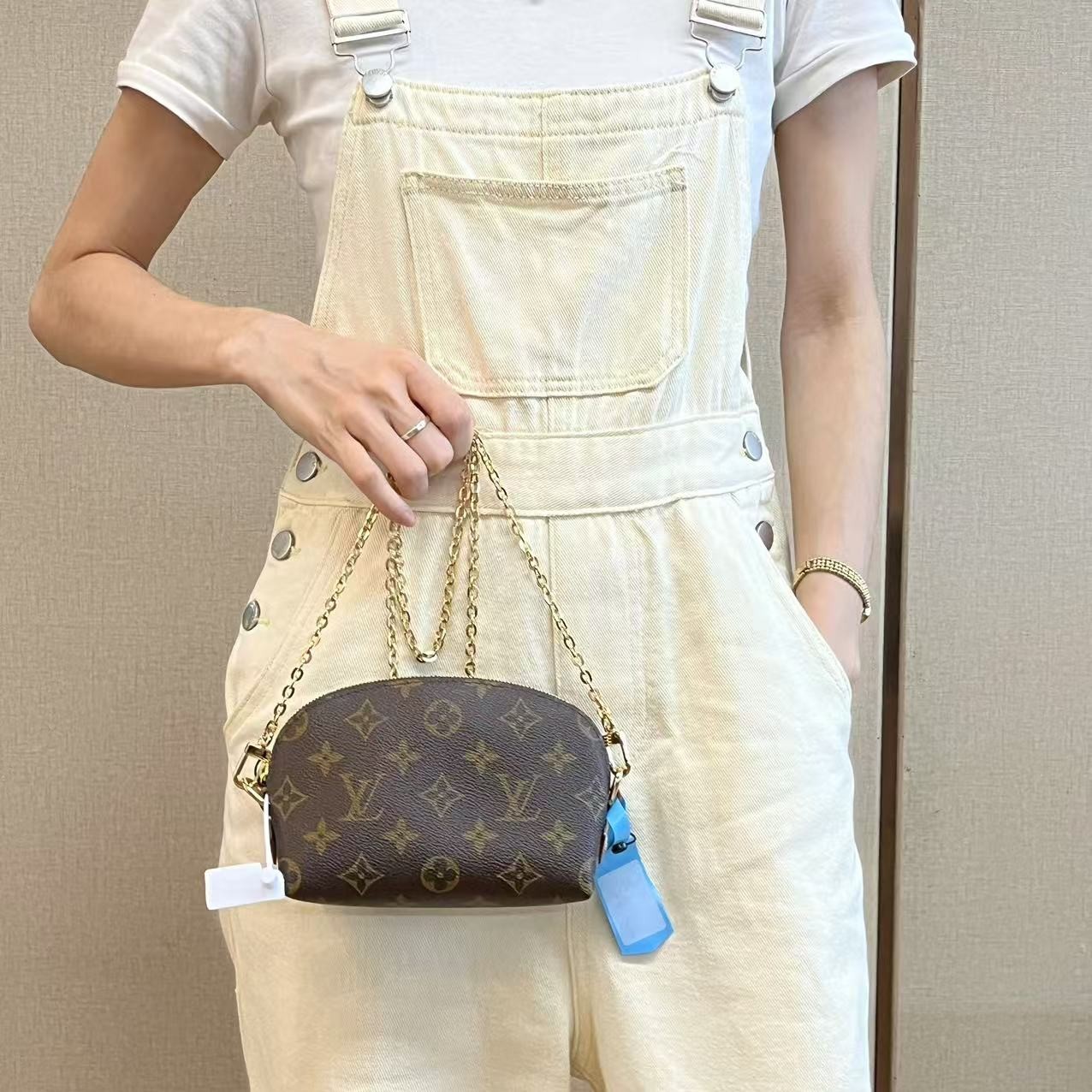 修复品 LouisVuitton/路易威登老花贝壳化妆包/秀秀专属