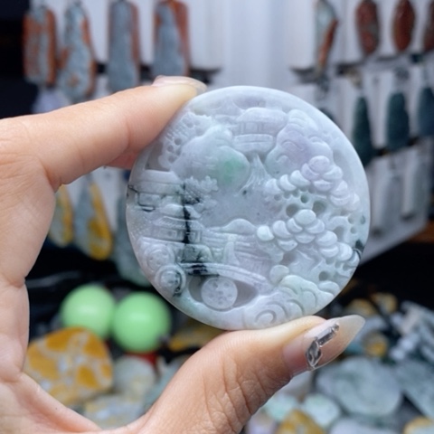 翡翠颈饰未镶嵌翡翠